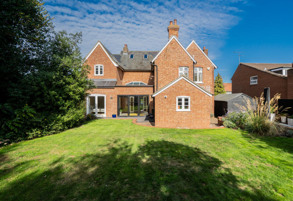 Main image of property: Theydon Avenue, Woburn Sands, Milton Keynes, MK17