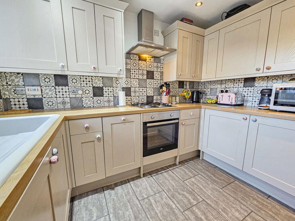 Additional property image - Canalside, Hawkesbury Village, CV6 6RB