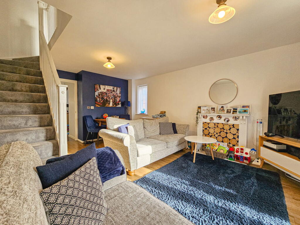 Additional property image - Canalside, Hawkesbury Village, CV6 6RB