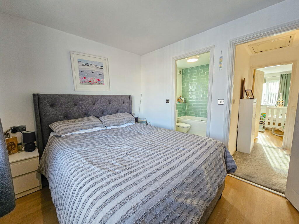 Additional property image - Canalside, Hawkesbury Village, CV6 6RB