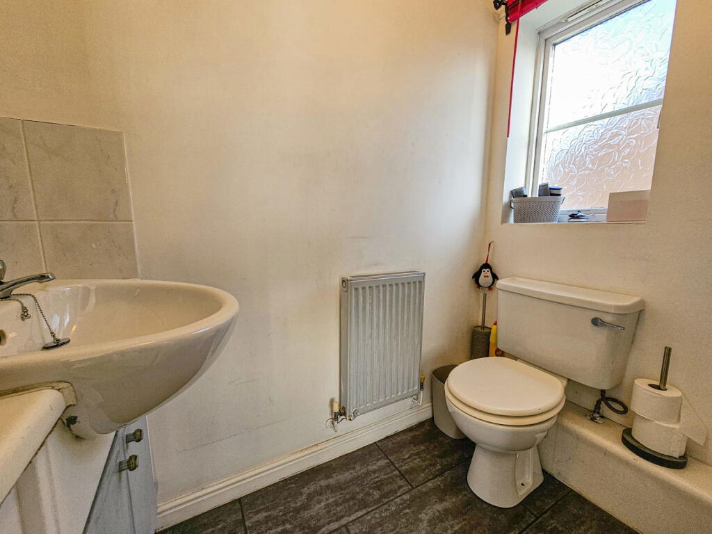 Additional property image - Canalside, Hawkesbury Village, CV6 6RB