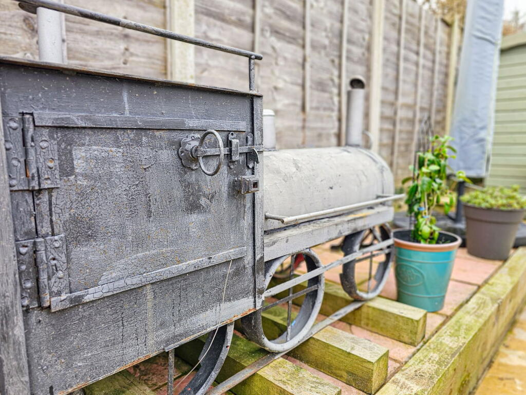 Additional property image - Donnington Avenue, Coventry, CV6 1FN