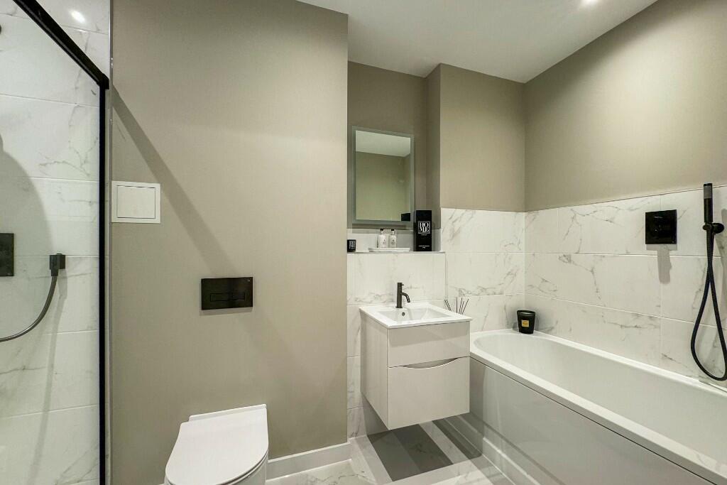 Additional property image - Skyline Penthouses