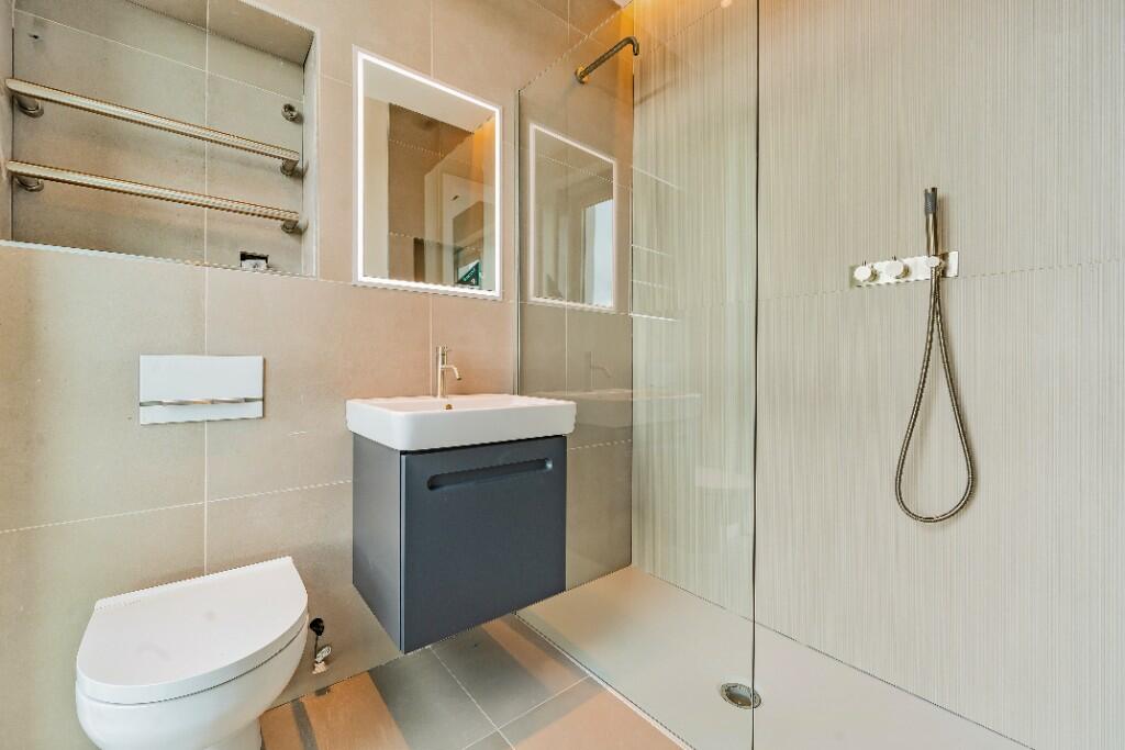Additional property image - Skyline Penthouses