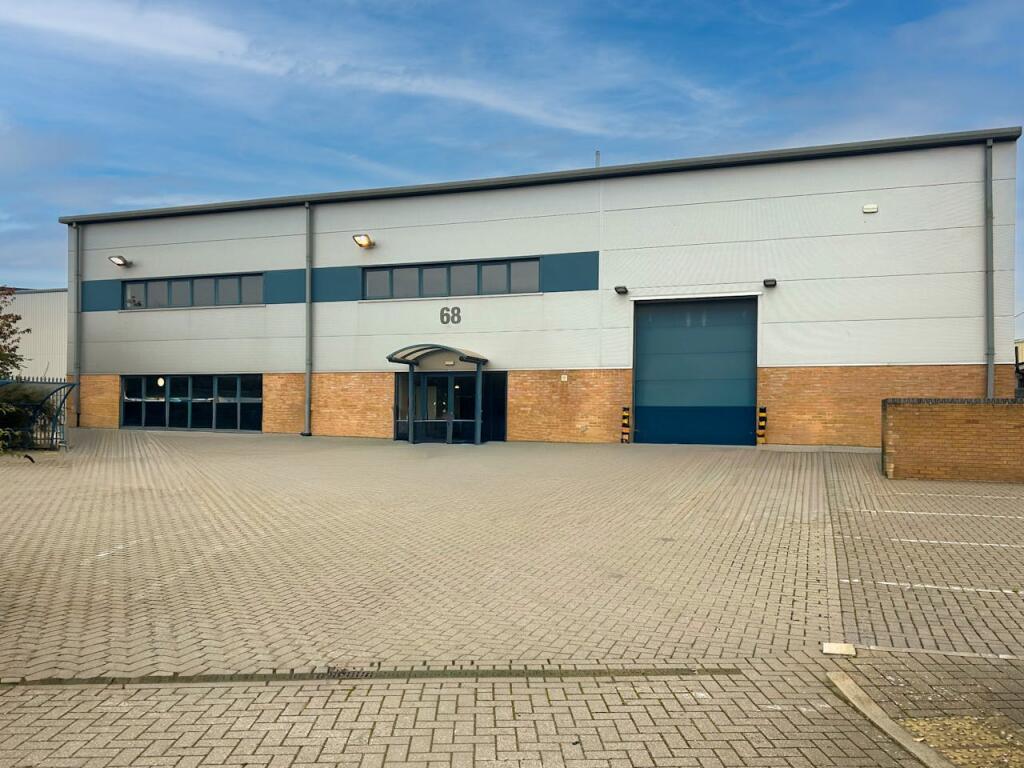 Main image of property: 68 Holmethorpe Avenue, Redhill, RH1 2NL