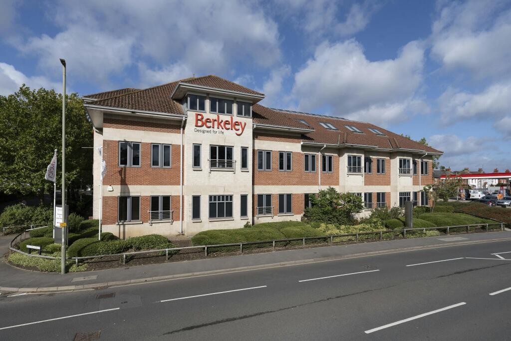 Main image of property: Kingslea House, Bay Tree Avenue, Leatherhead, KT22 7UE