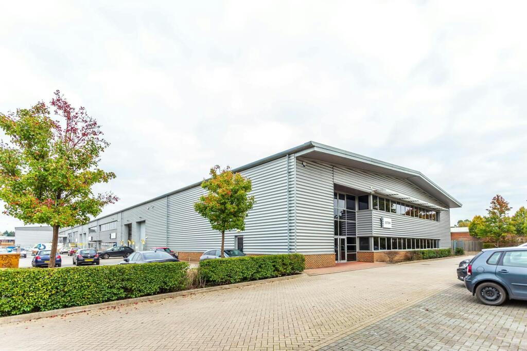 da538135c51b4e2d8aad6d4b1ade4220hlpob .jpg