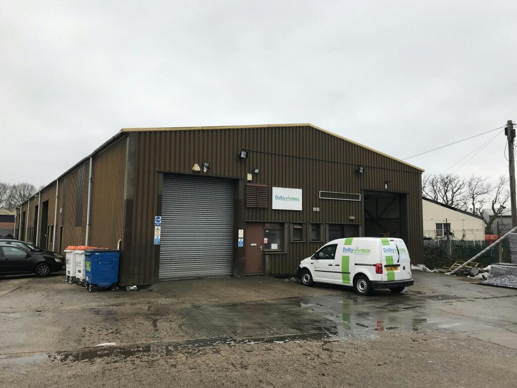 Photo of Units 5 and 6 Vulcan Court.jpg