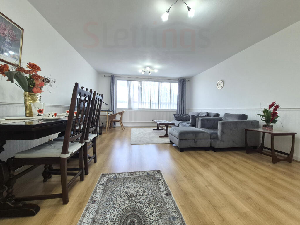 Main image of property: London, Hendon, NW4