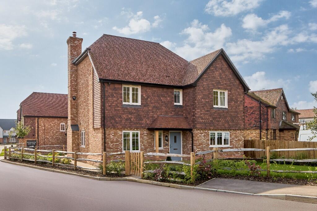 Main image of property: View Road,
Cliffe Woods,
Rochester,
ME3 8JQ