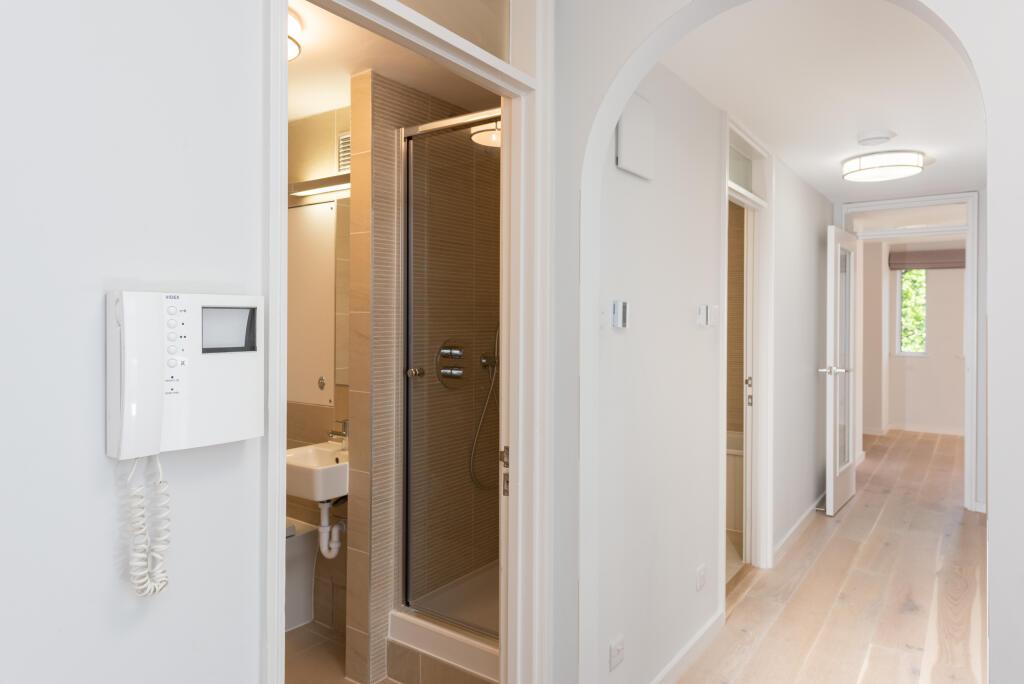 Additional property image - Eaton Manor, The Drive, East Sussex