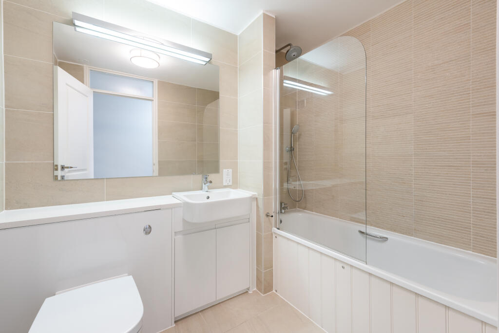 Additional property image - Eaton Manor, The Drive, East Sussex