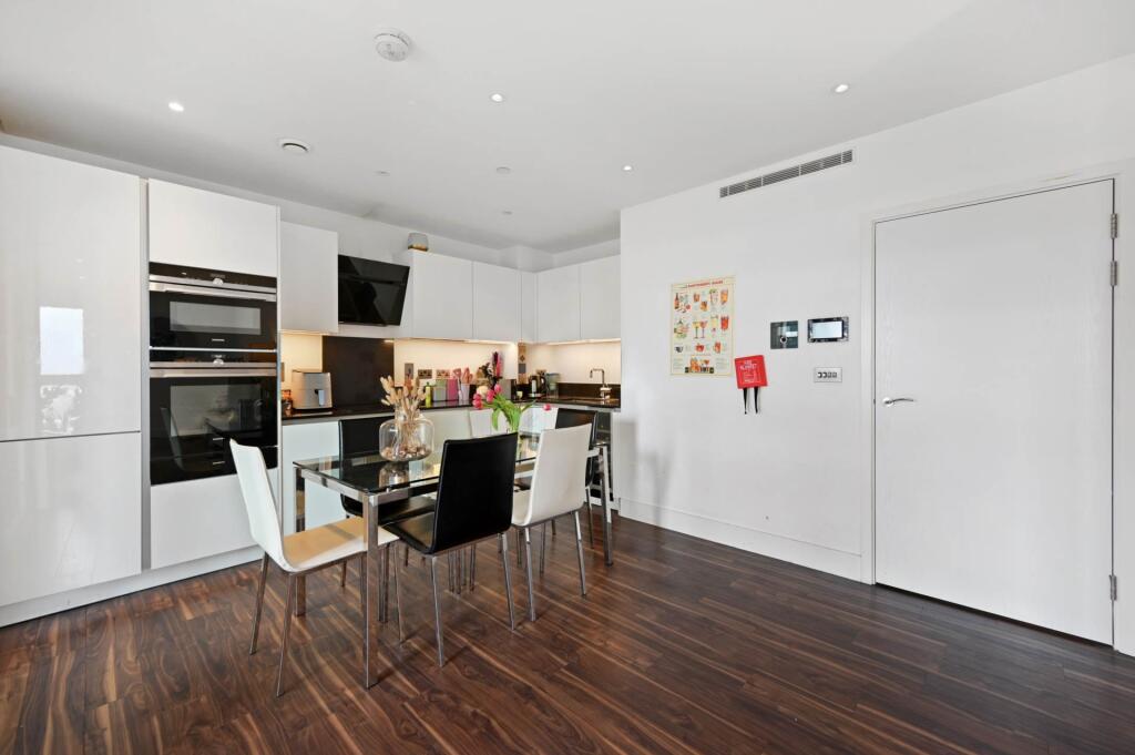 Main image of property: Wiverton Tower, 4 New Drum Street, Aldgate East, London E1 7AT