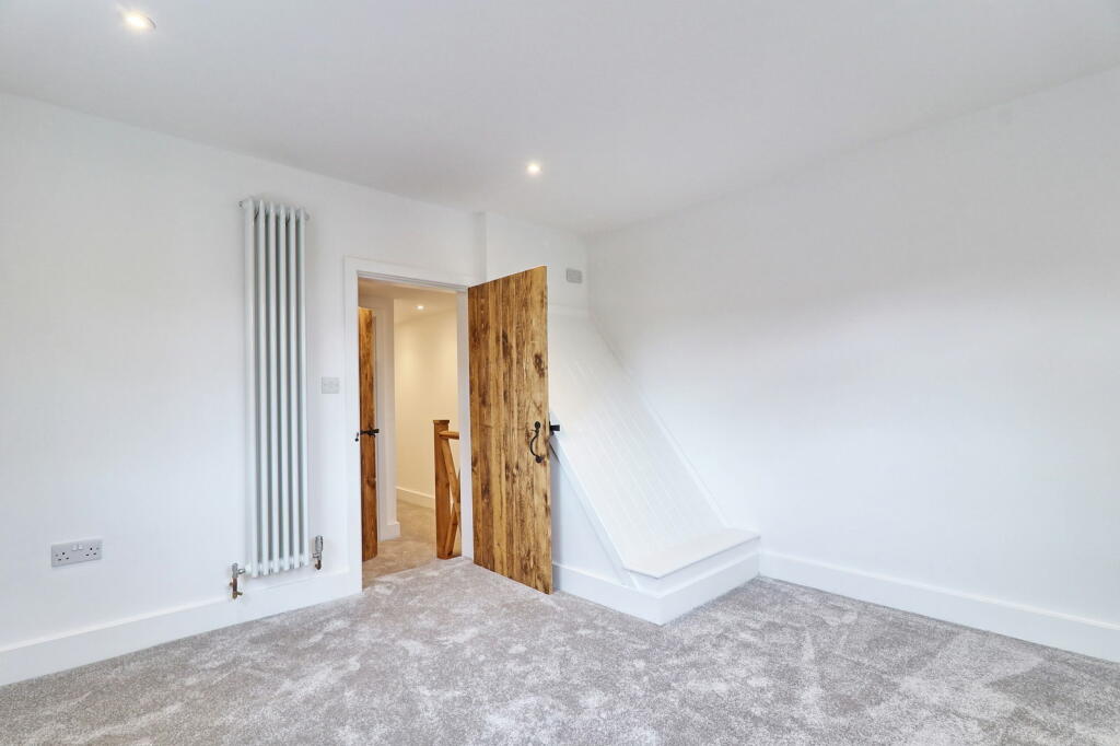 Additional property image - High Street, Maldon, CM9 5BS
