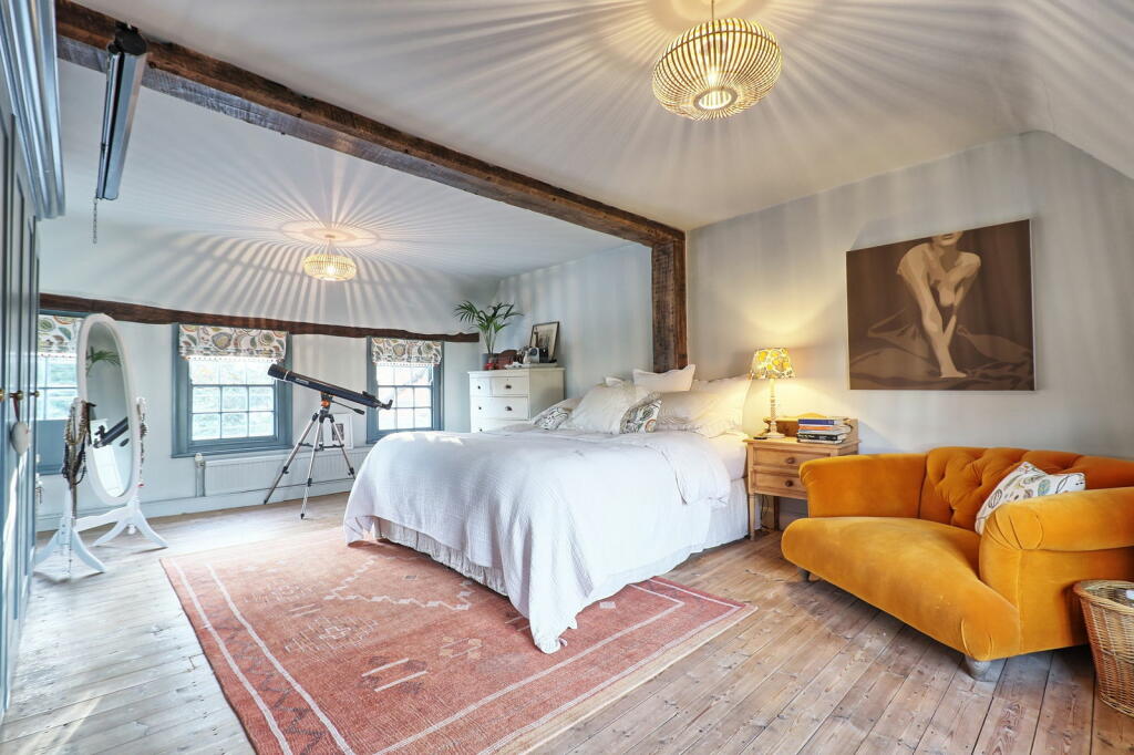 Additional property image - High Street, Thorpe-le-Soken, Clacton-on-sea, CO16 0DY