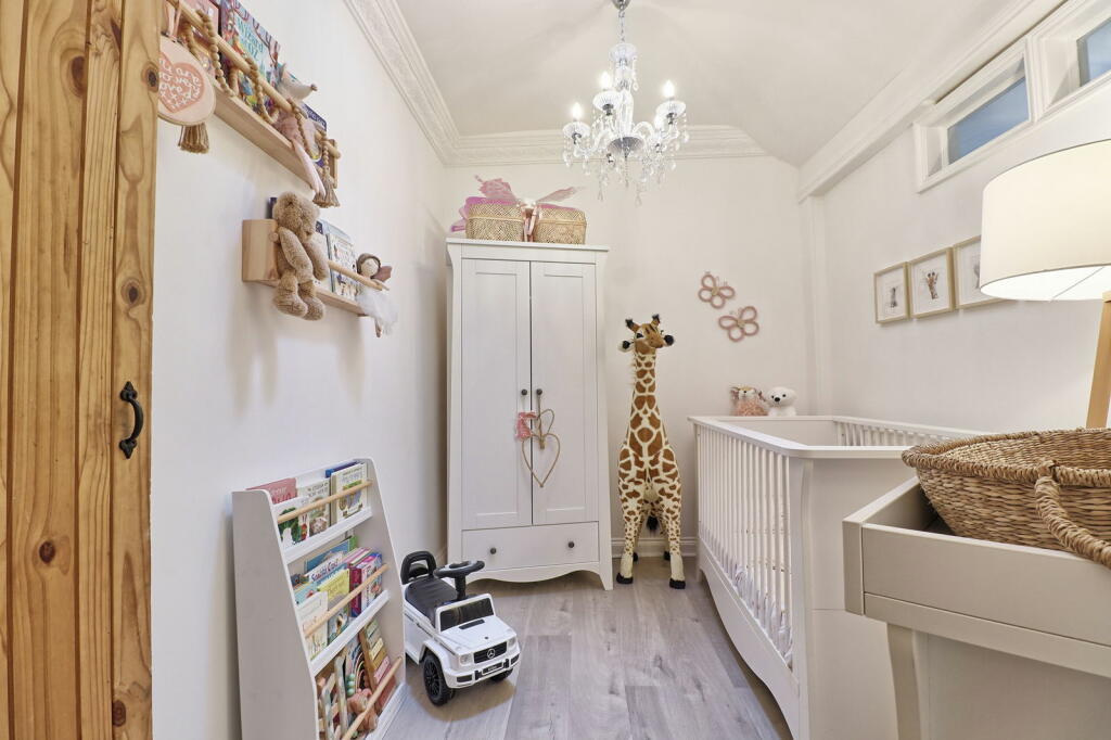 Additional property image - Essex Road, Burnham-on-crouch, CM0 8EQ