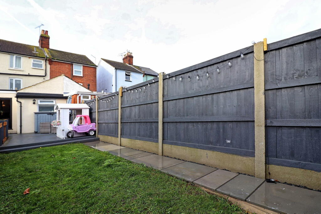 Additional property image - Essex Road, Burnham-on-crouch, CM0 8EQ