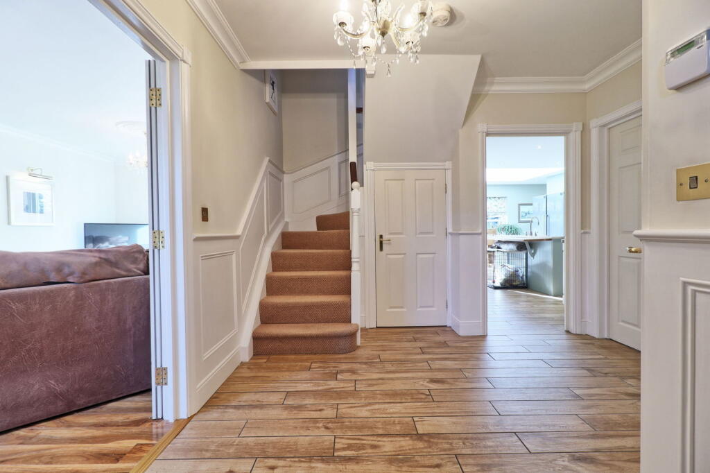 Additional property image - Vicarage Court, Southminster, CM0 7GZ