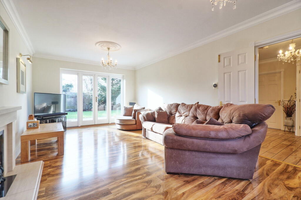 Additional property image - Vicarage Court, Southminster, CM0 7GZ