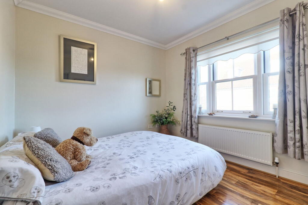 Additional property image - Vicarage Court, Southminster, CM0 7GZ