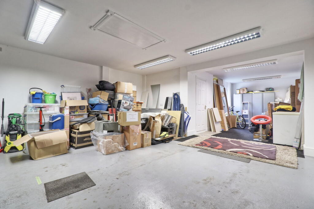 Additional property image - Vicarage Court, Southminster, CM0 7GZ
