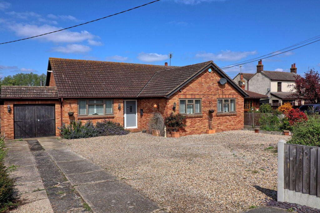 Main image of property: Steeple Road, Mayland, Chelmsford, CM3 6BE