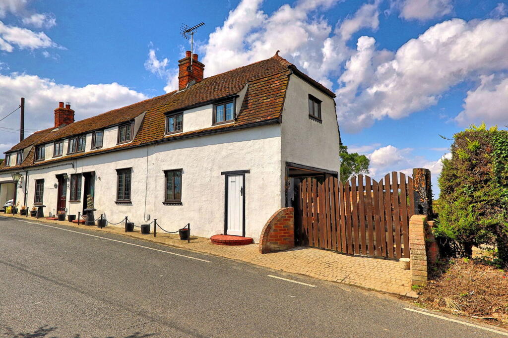 Main image of property: Mayland Hill, Mayland, Chelmsford, CM3 6DZ