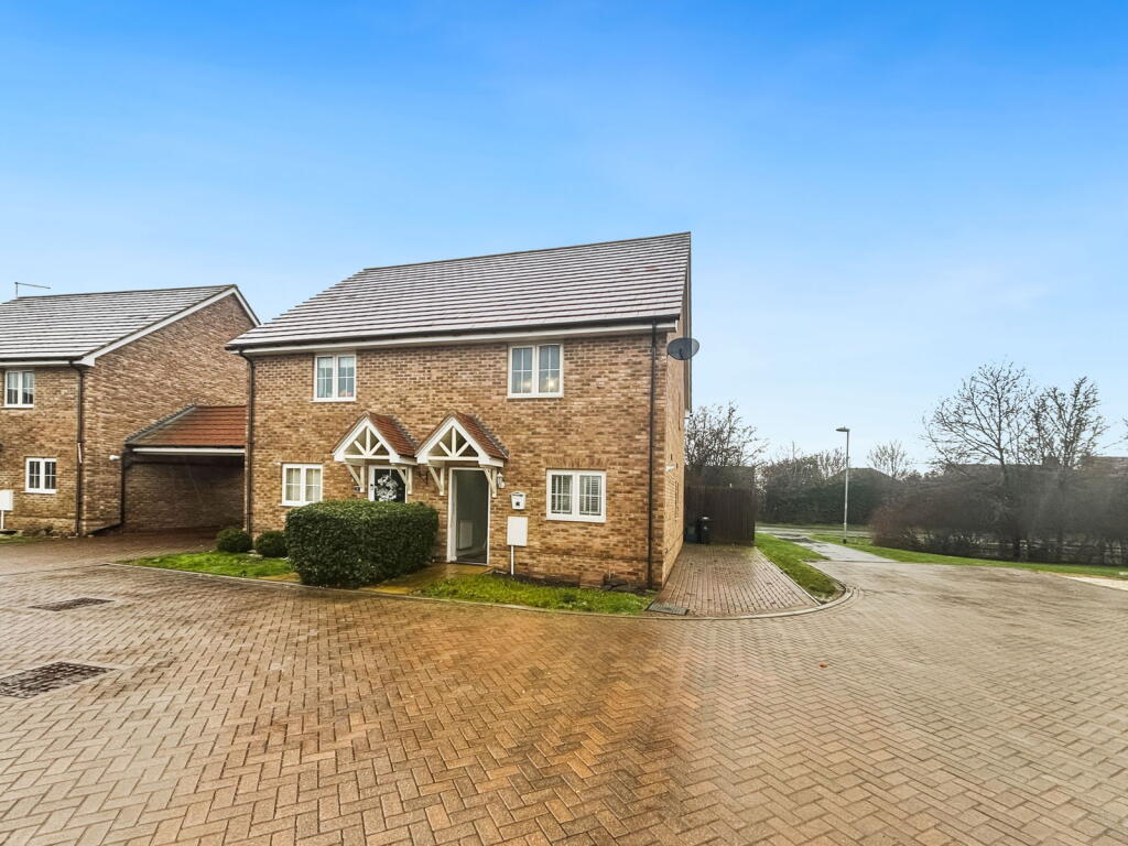 Main image of property: Glenway Close, Maldon, CM9 6FL