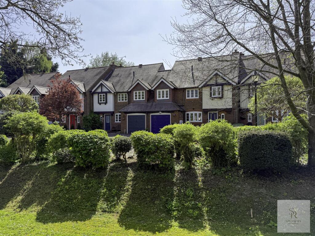 Main image of property: Riverbank, Piccotts End, HP1