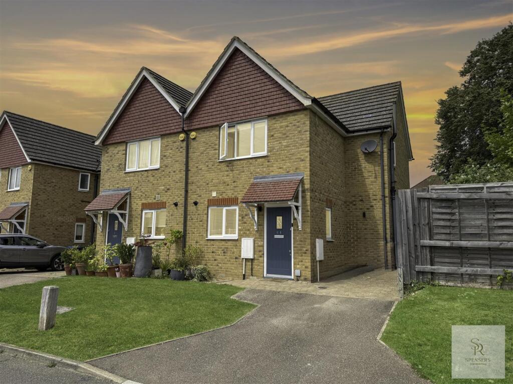 Main image of property: Sempill Road, Hemel Hempstead, HP3