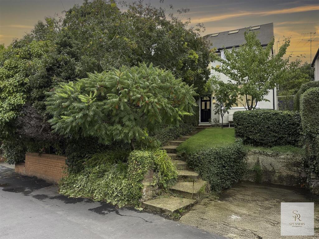 Main image of property: Lawn Lane, Hemel Hempstead, HP3