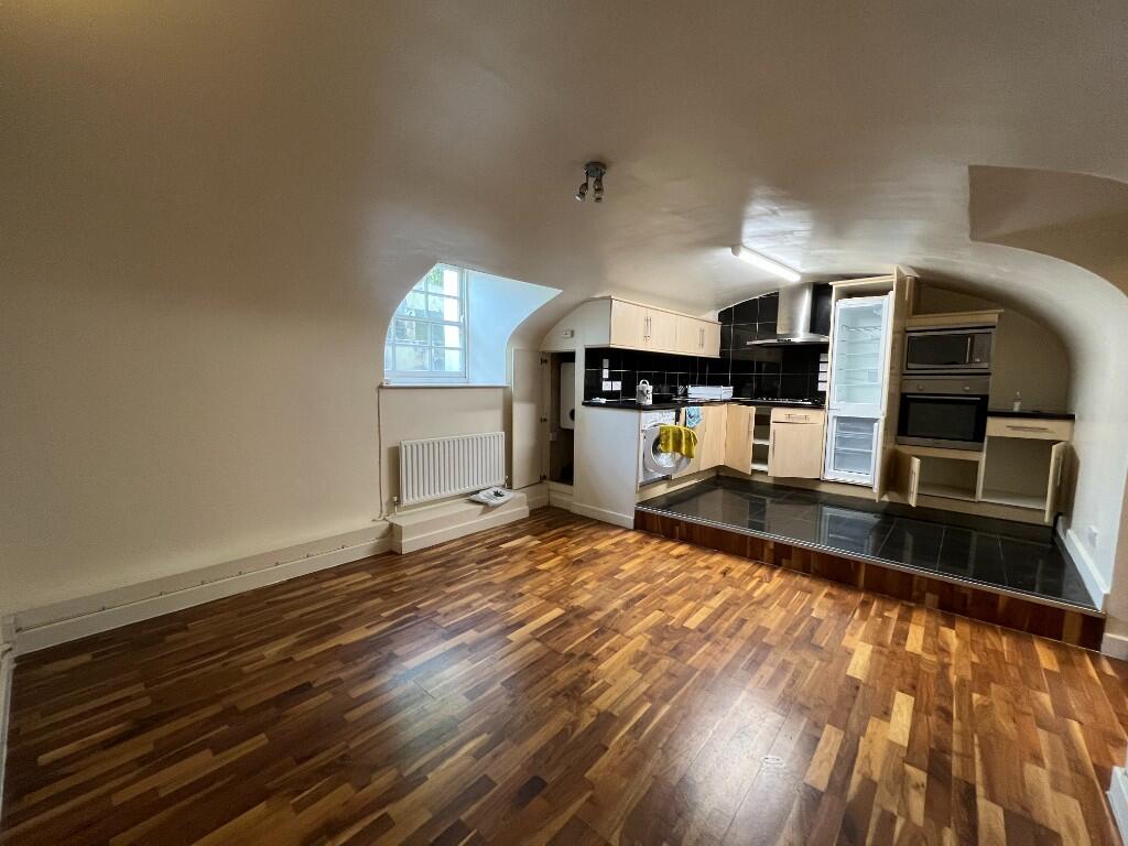 Main image of property: Redcliffe Parade West, Bristol, BS1