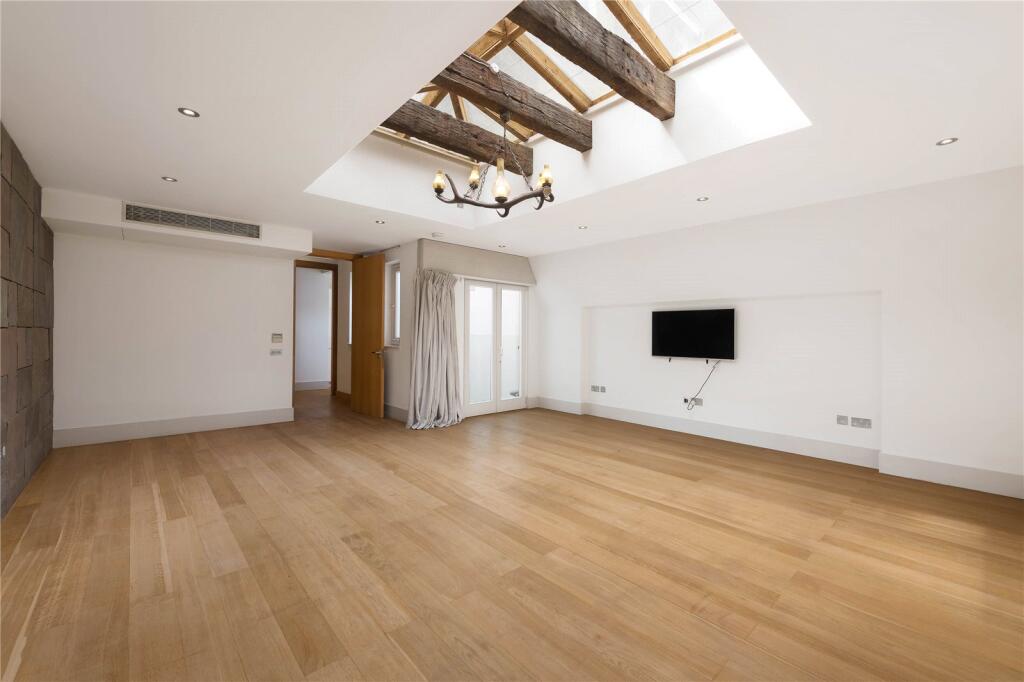Main image of property: Pont Street, London, SW1X