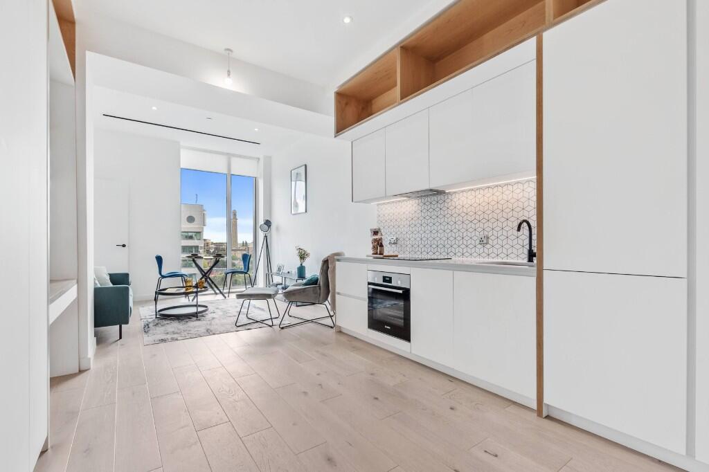 Main image of property: Great West Road, London, TW8
