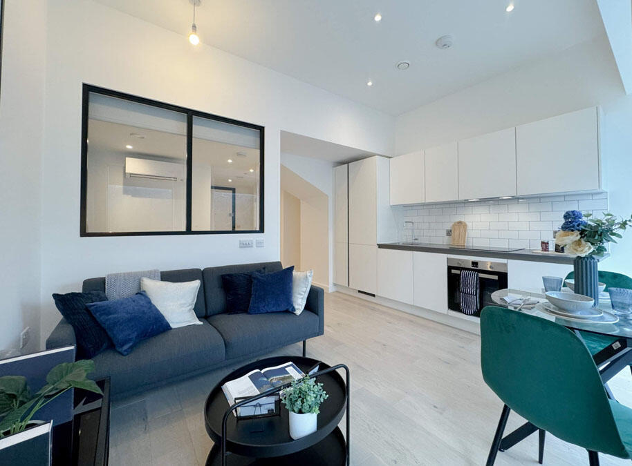 Main image of property: Great West Road, London, TW8