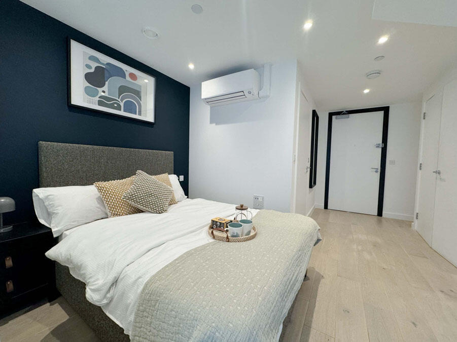 Main image of property: Great West Road, London, TW8