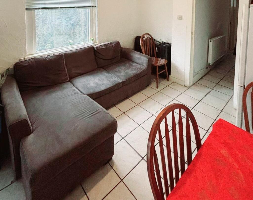 Additional property image - Llantrisant Street