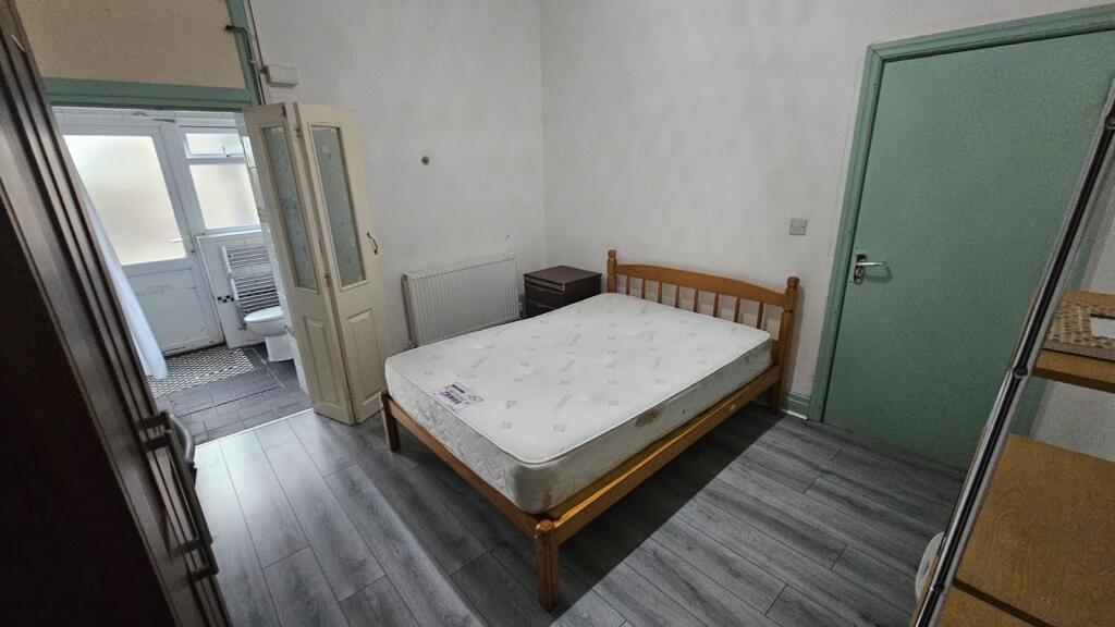 Main image of property: Neville street