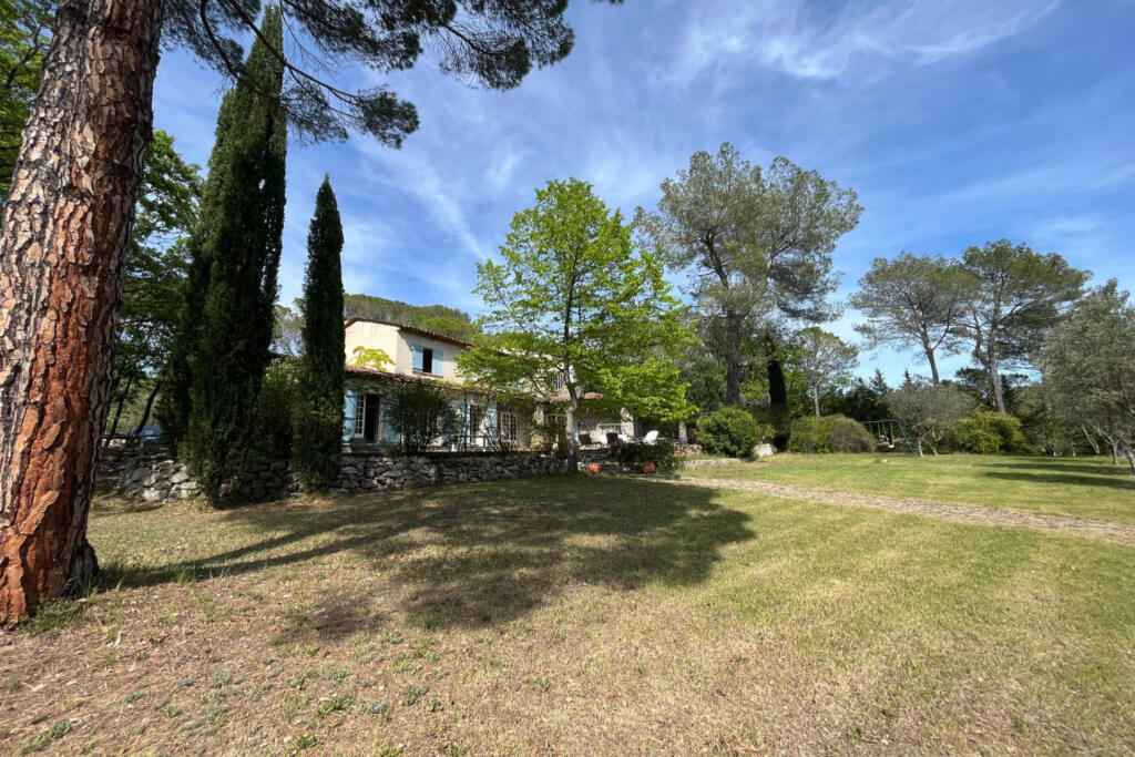 Main image of property: 83440 fayence