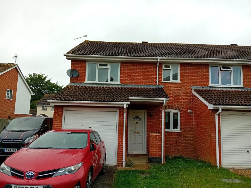 Main image of property: Hawthorn Rise, Hook, Hampshire, RG27