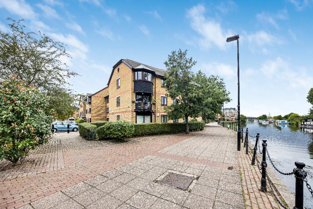 Main image of property: Riverside Close, London, E5