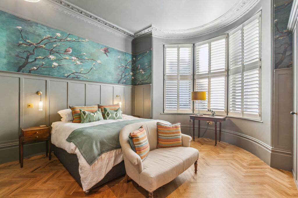 Main image of property: Altenburg Gardens, London, SW11 SHORT LET | All Bills Included | 1 Month Minimum | Fully Furnished