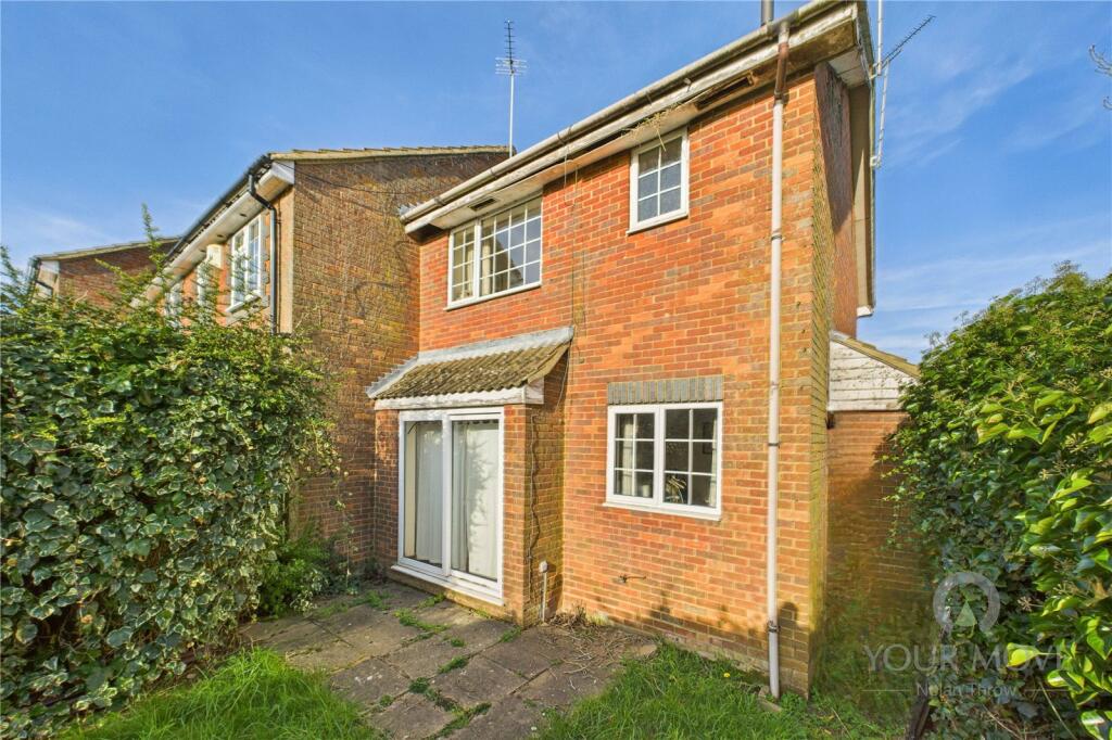 Main image of property: Burleigh Piece, Buckingham, Buckinghamshire, MK18