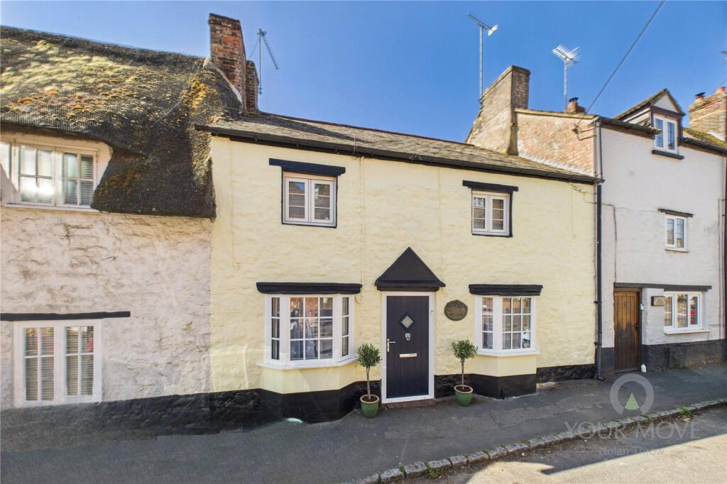 Main image of property: Main Street, Tingewick, Buckingham, Buckinghamshire, MK18