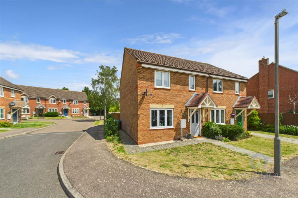 Main image of property: Tuscans Close, Calvert, Buckingham, Buckinghamshire, MK18