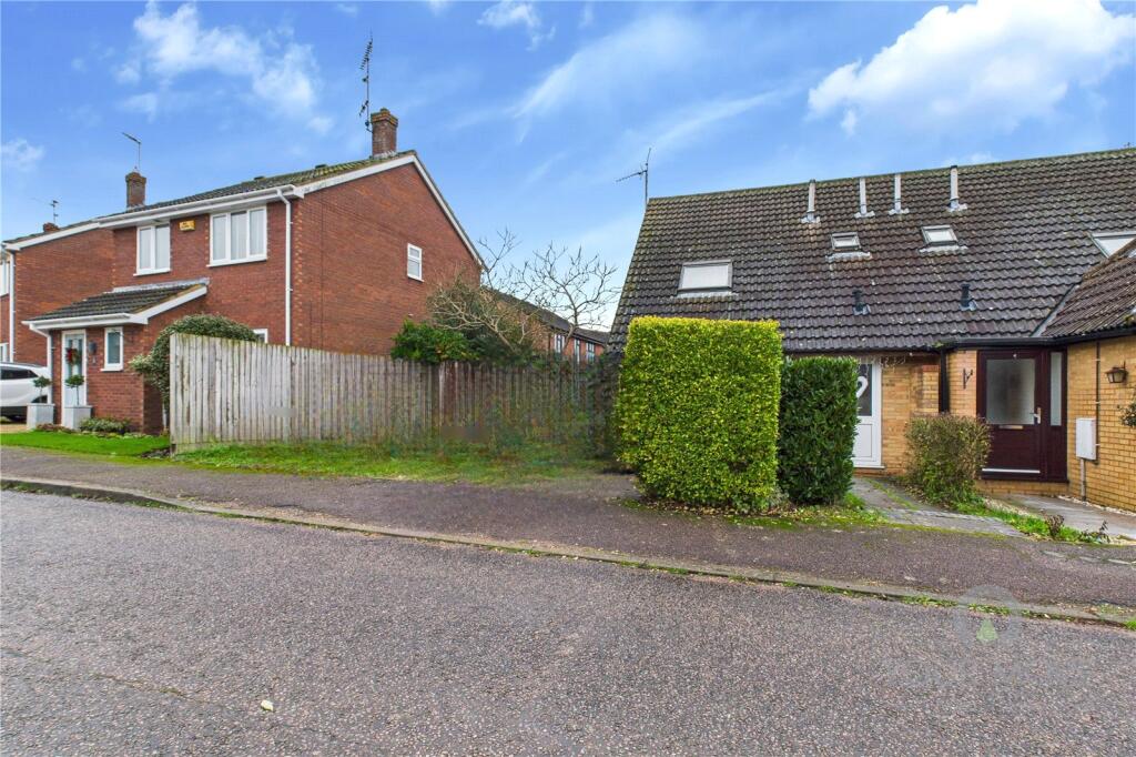 Main image of property: Deerfield Close, Buckingham, Buckinghamshire, MK18