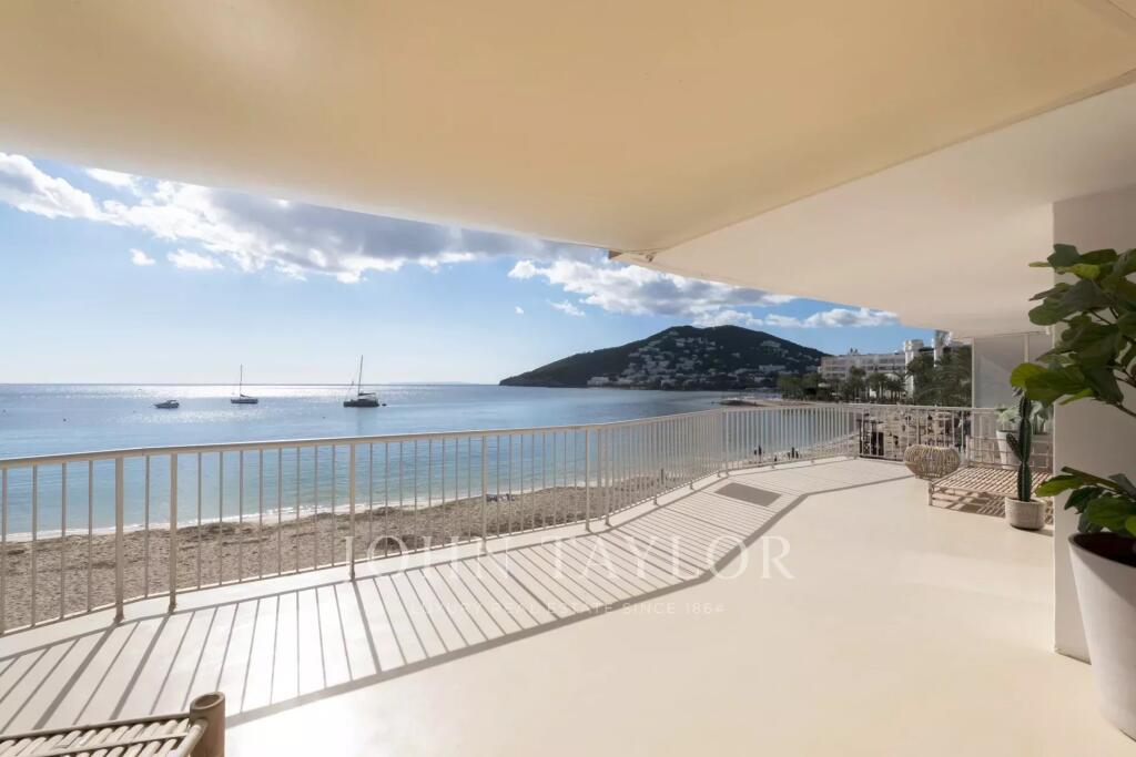 Main image of property: Balearic Islands, Ibiza, Santa Eulà ria Des Riu