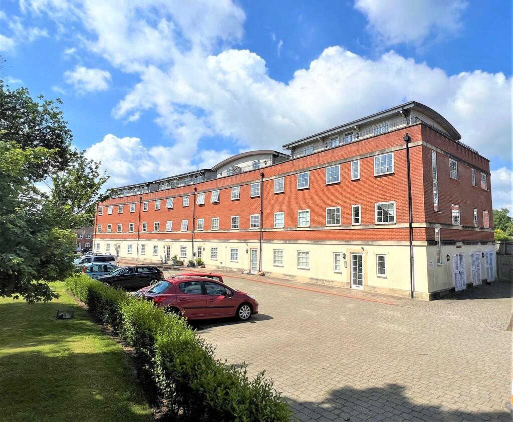 Main image of property: The Southwold, 6 Waterloo Park
