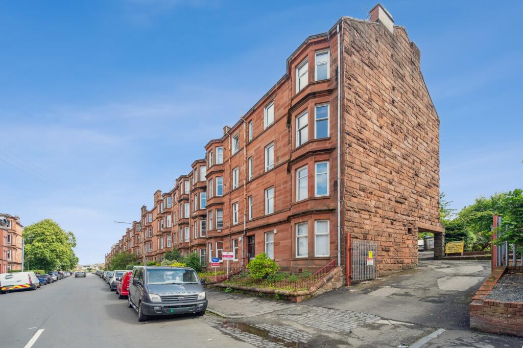 Main image of property: Waverley Street, Flat 1/1, Shawlands , Glasgow, G41 2EA