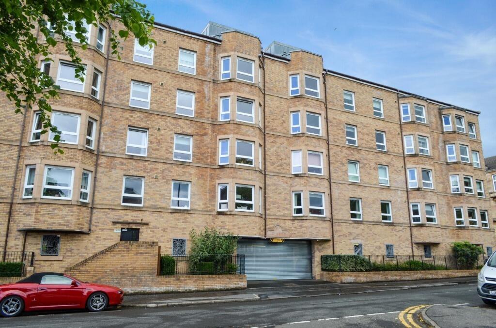 Main image of property: Tantallon Road, Flat 3-1, Shawlands, Glasgow, G41 3BN